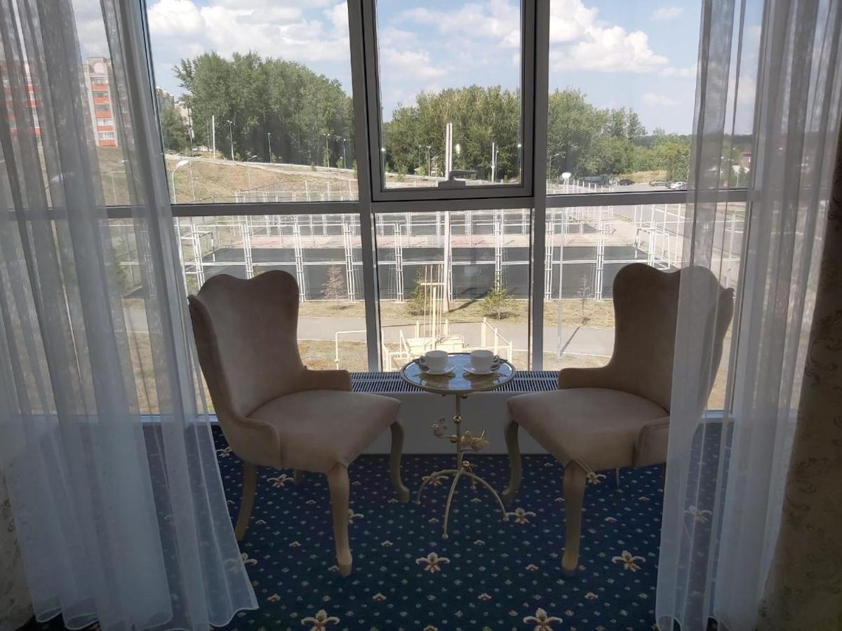 Hotel "Palazzo" Kustanaj Zewnętrze zdjęcie