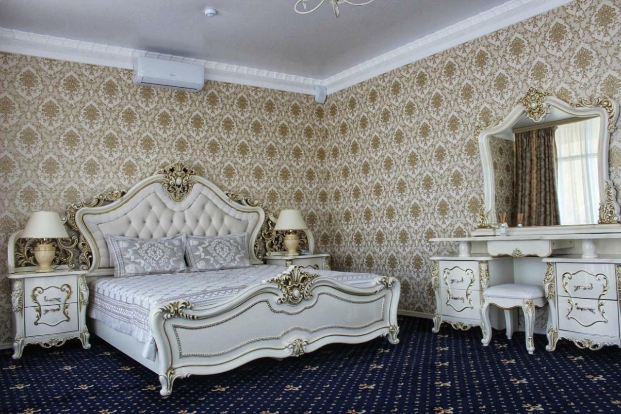 Hotel "Palazzo" Kustanaj Zewnętrze zdjęcie